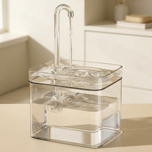 Fontaine à Eau Transparente 1,5 L